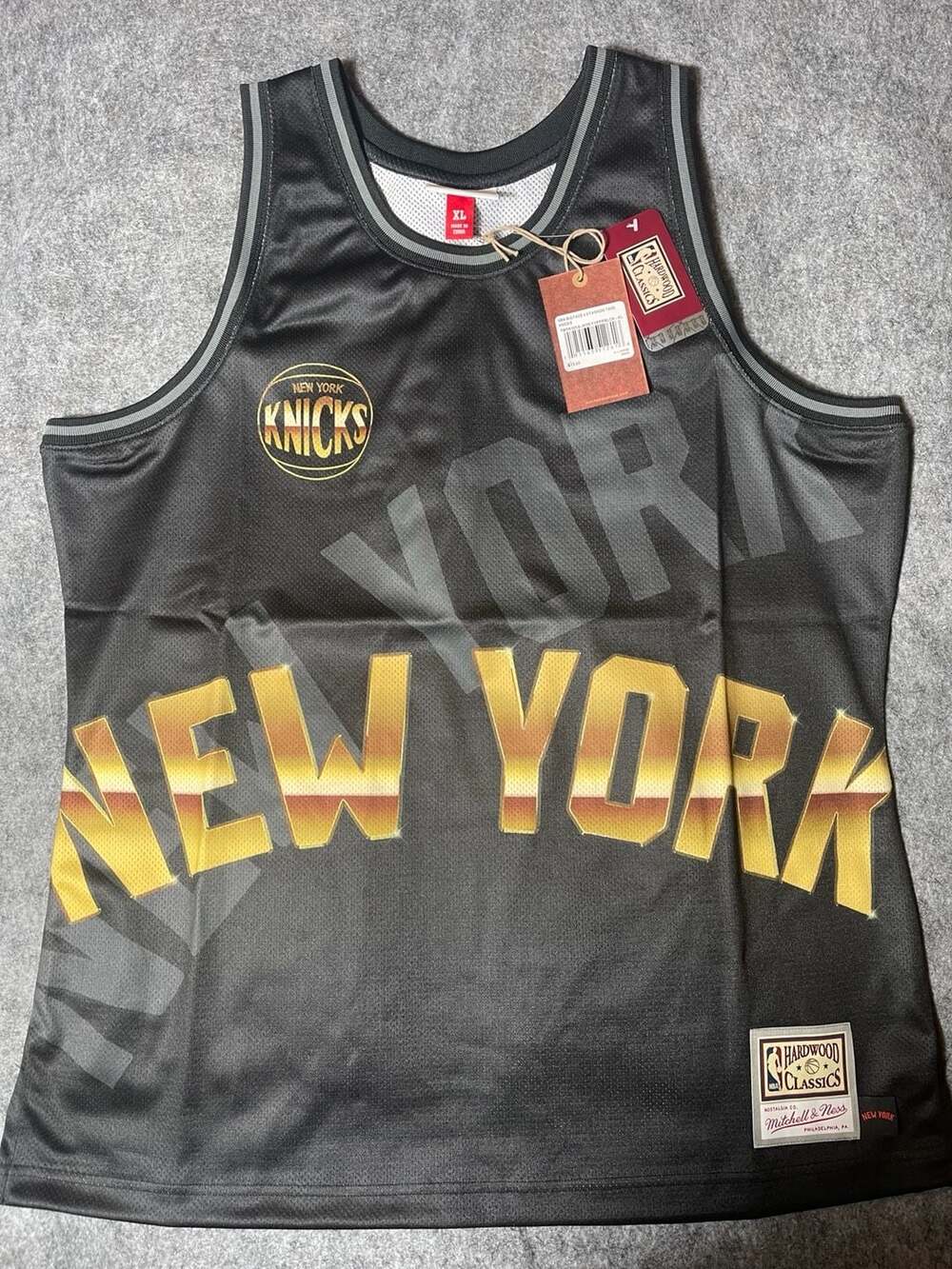 Mitchell & Ness NBA New York Knicks Big Face 4.0 Fashion Tank Top